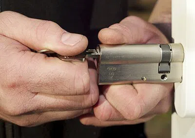 Metro Anaheim Locksmith Anaheim, CA 714-660-0020 - 29-10